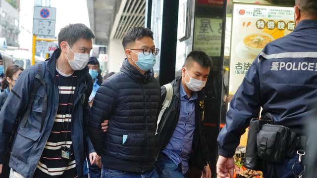 Hong Kong Police Raid Newsroom and Arrest 6 on Sedition Charges