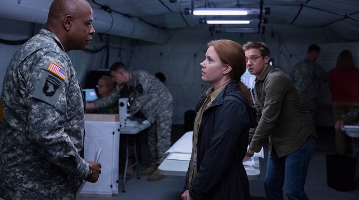 contact_arrival_movie2017-01.jpg