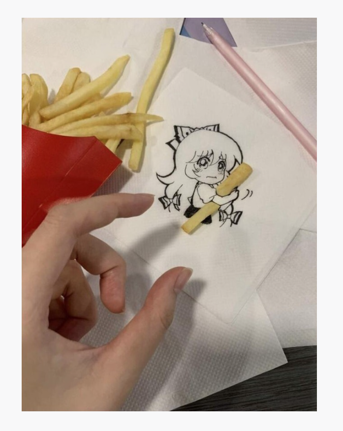 맥도날드에 간 애니 작가8.png