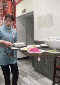 대륙식 서빙.gif