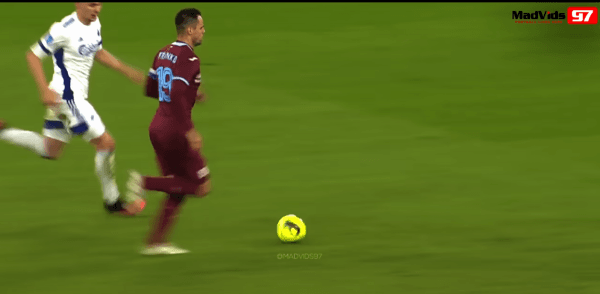 영업사원들의 접대축구.gif