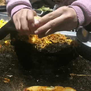 마무리는 달걀후라이로.gif