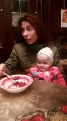 엄마한테 낚임.gif