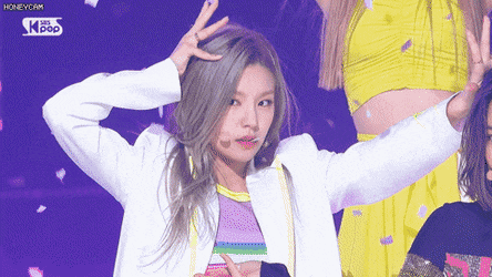 걸그룹 엔딩 난감한 상황.gif