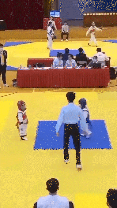 대련 중 스킬시전.gif