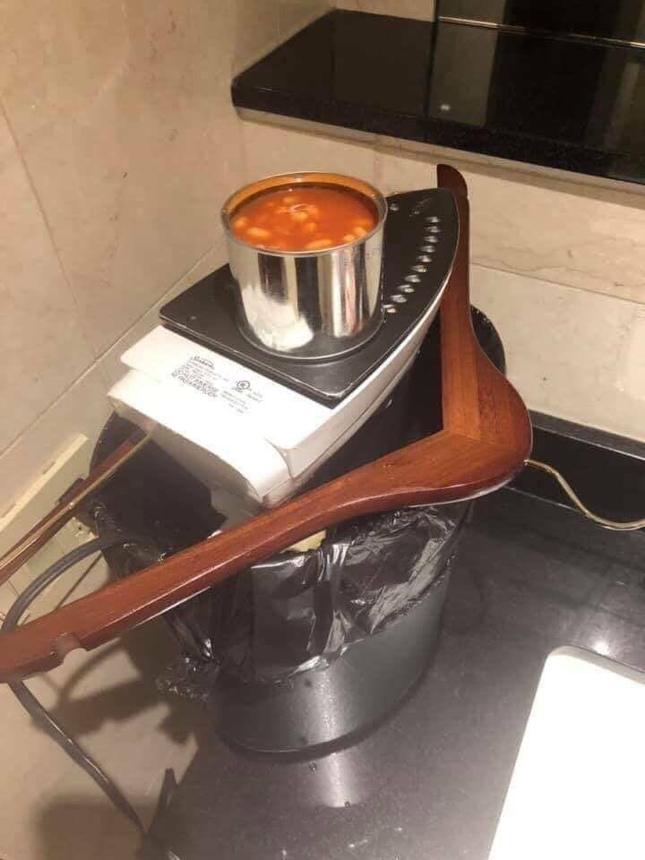 자취생의 인덕션.jpeg