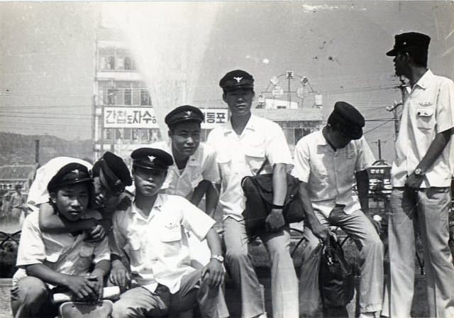 싱글벙글 한국 70년대 청소년들9.jpg