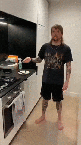 계란 후라이의 반격.gif