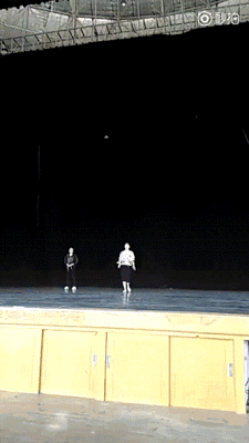 13LZCx.gif
